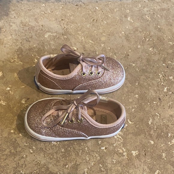 Kate Spade Baby Keds Baby Glittery Rose Gold Sneakers sz 3 - Picture 5 of 9
